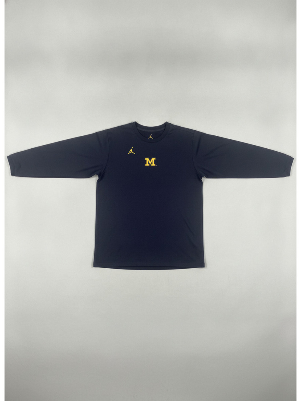 Jordan Michigan Wolverines Therma Fit Navy Blue Long Sleeve Shirt Size Small